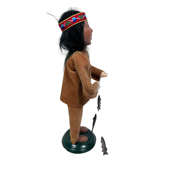 Vintage Byers Choice Carolers Native American Indian Boy w/ Fish Figurine Signed - Picture 4 of 11